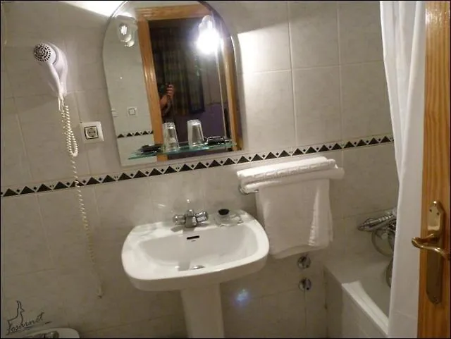 Vadillo Pensión Losar De La Vera