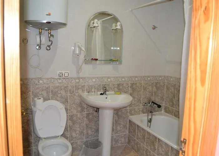 Vadillo 2* Losar De La Vera